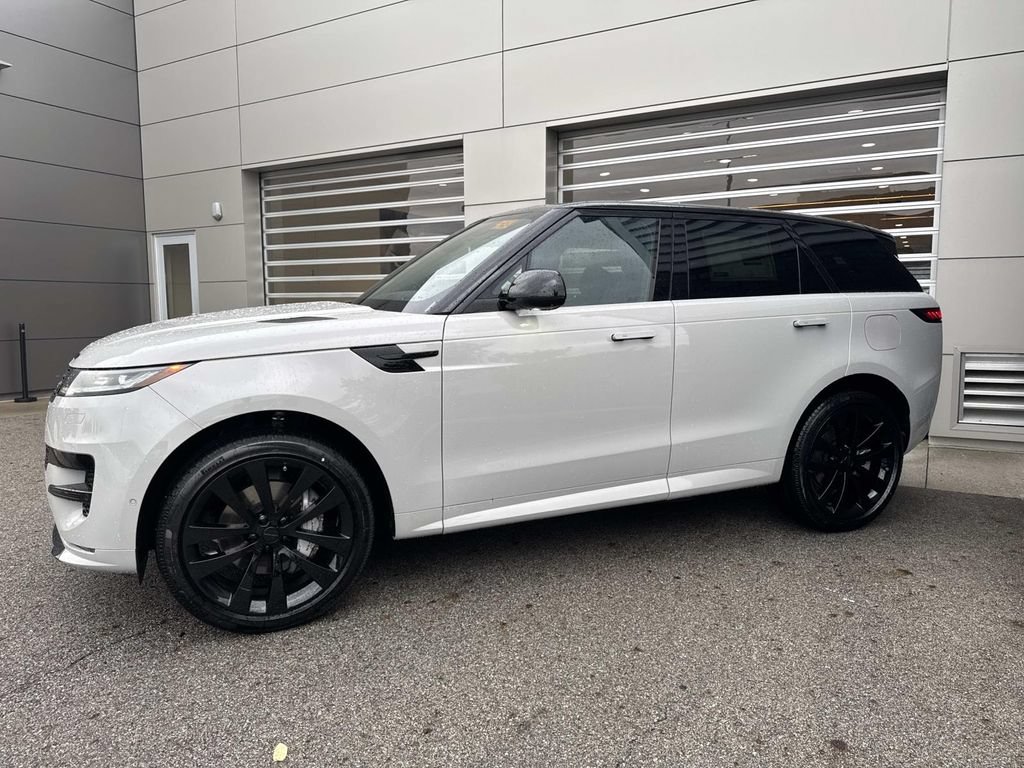 New 2026 Land Rover Range Rover Sport Dynamic SE AWD/4WD image 3