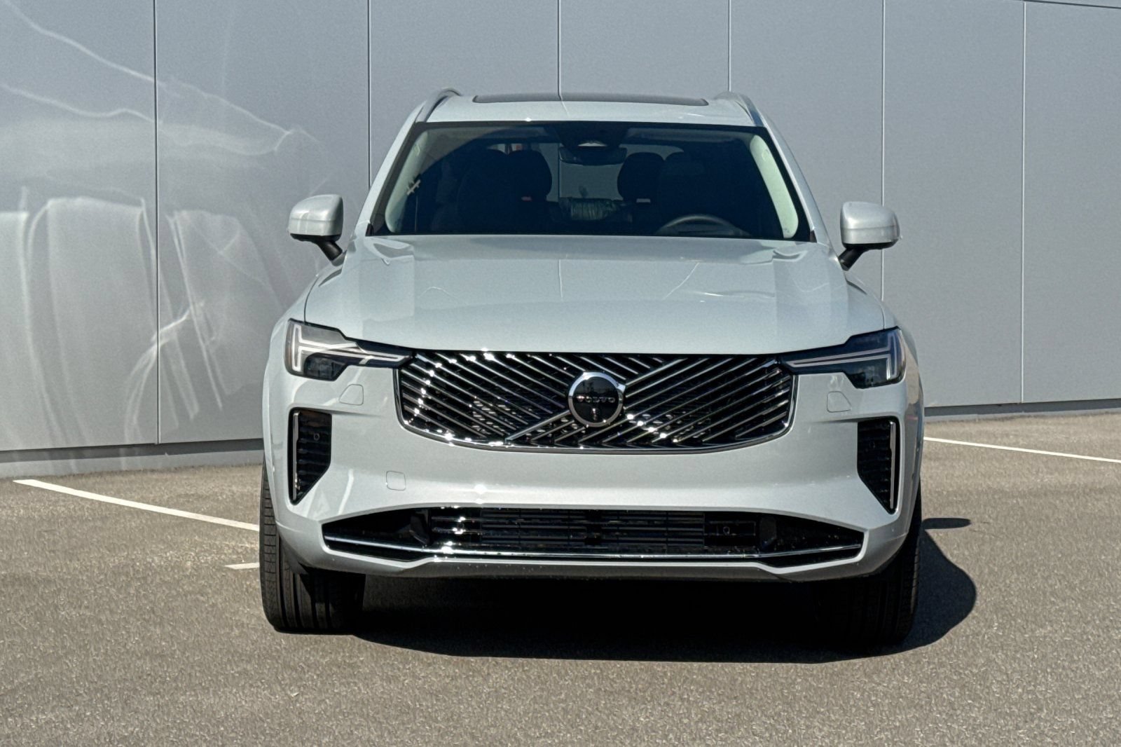 New 2026 Volvo XC90 T8 Ultra w/ Protection Package AWD/4WD image 8