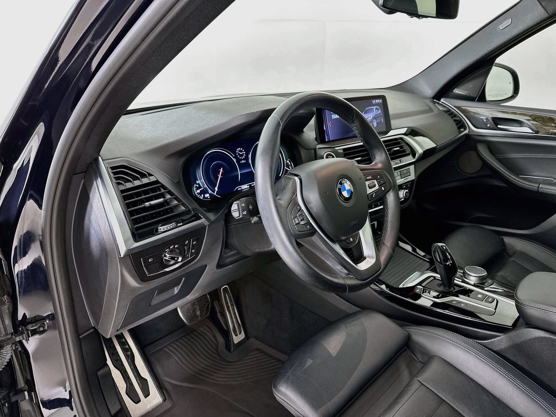 Used 2019 BMW X3 sDrive30i w/ M Sport Package 2 RWD image 10