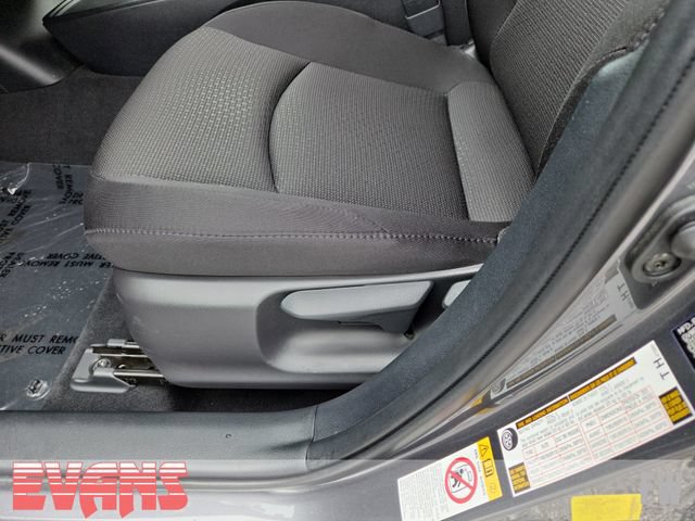 Certified 2022 Toyota Prius LE FWD image 18