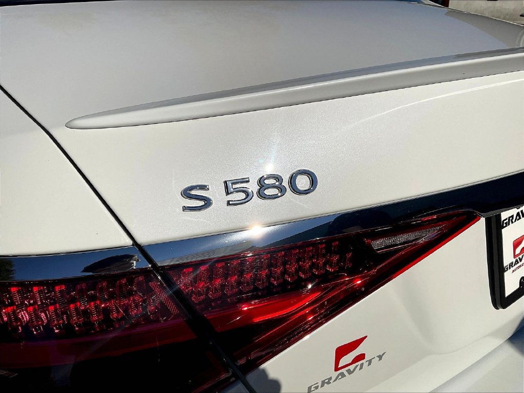 Used 2025 Mercedes-Benz S 580 4MATIC Sedan image 20