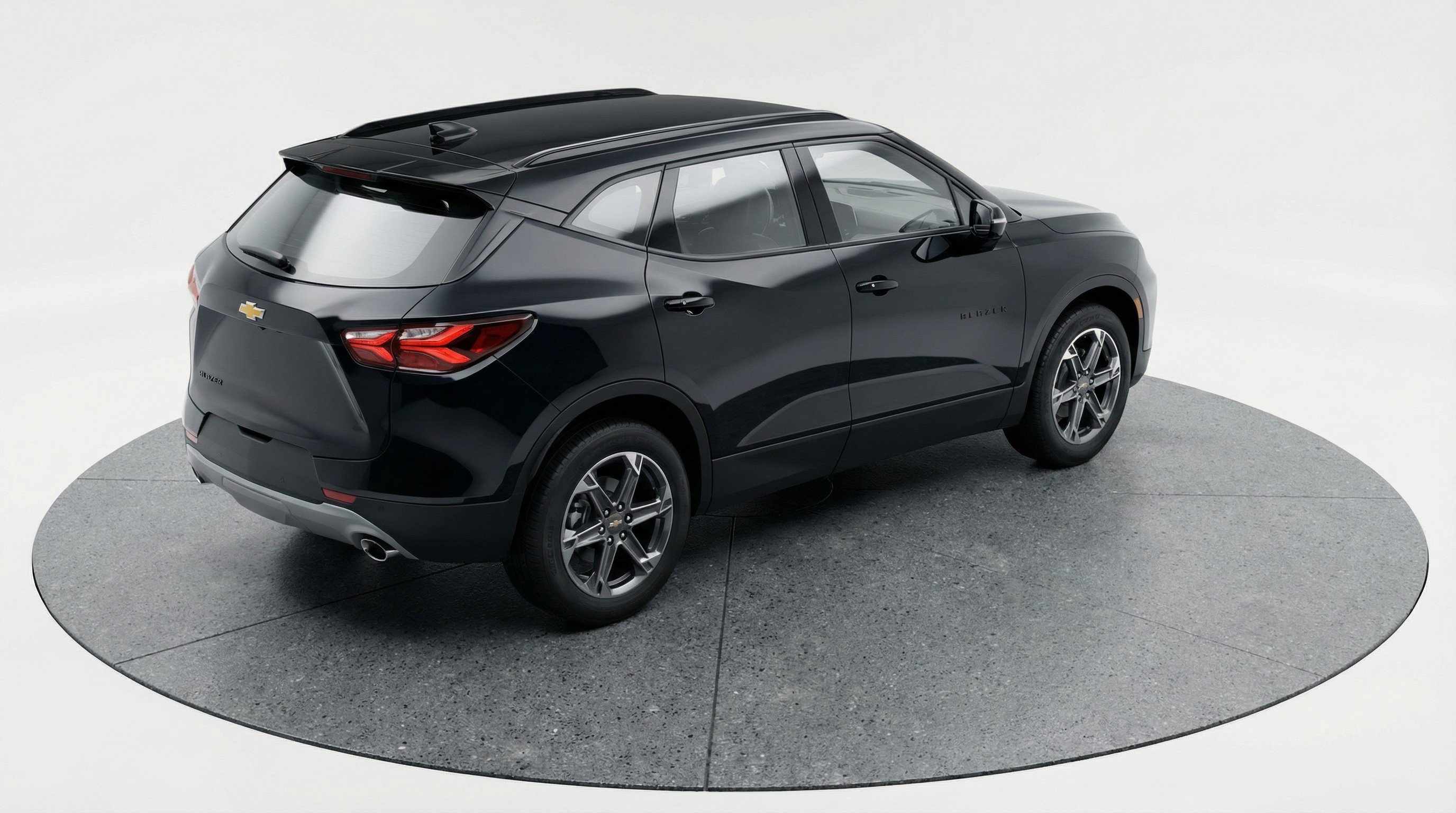 Used 2025 Chevrolet Blazer LT image 9