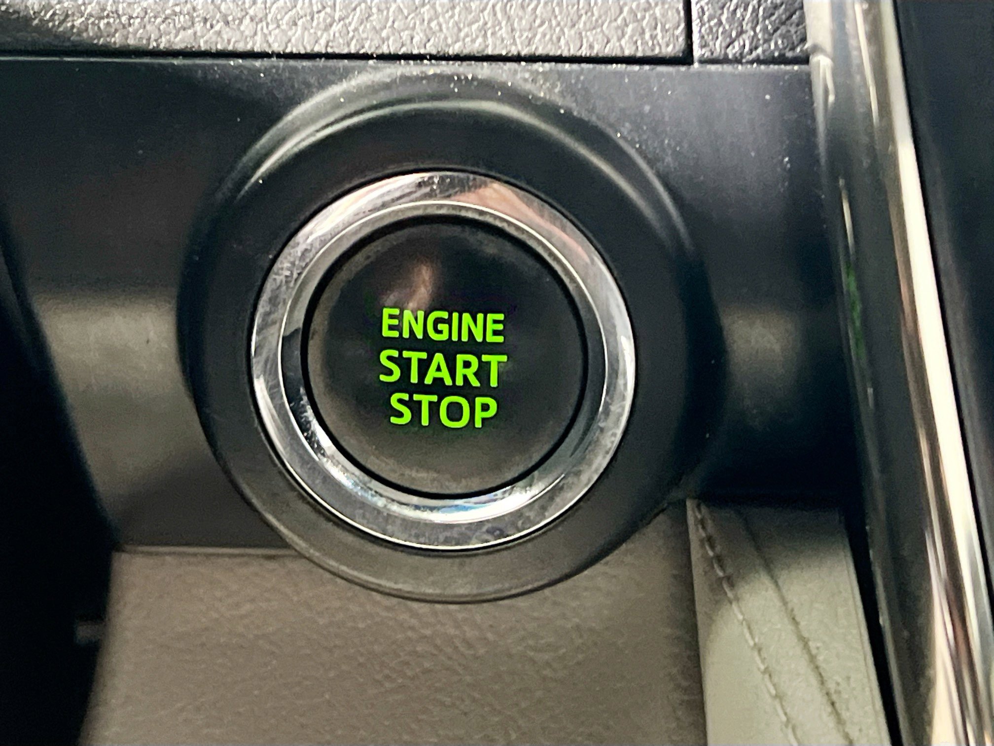 Used 2014 Toyota Camry XLE w/ Leather Package image 24