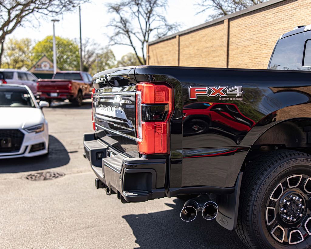 Used 2026 Ford F250 Platinum AWD/4WD image 14