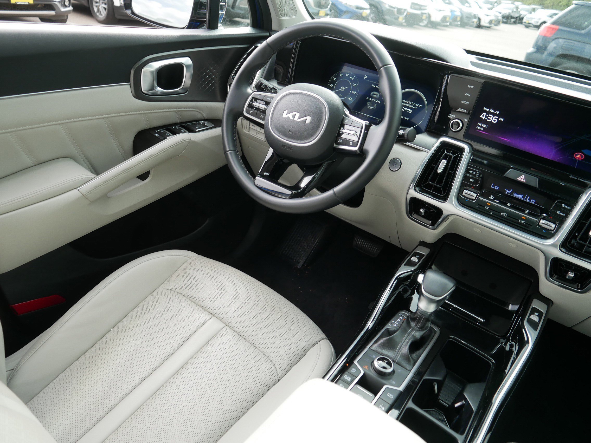 Certified 2023 Kia Sorento SX AWD/4WD image 9