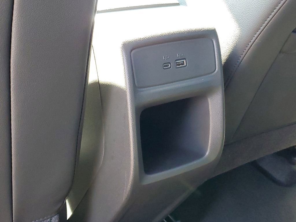 Certified 2024 Chevrolet Trax ACTIV w/ Sunroof Package FWD image 30