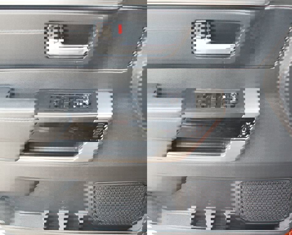 Used 2025 Toyota Sequoia Limited image 33