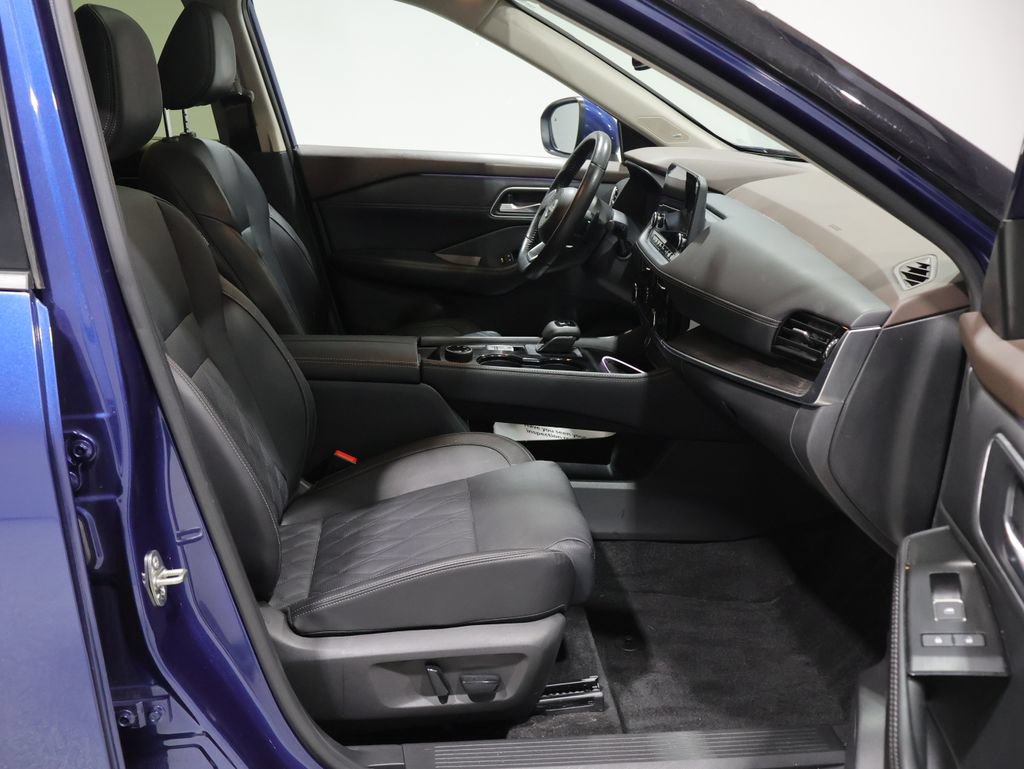 Used 2023 Nissan Rogue Platinum w/ Platinum Premium Package AWD/4WD image 25