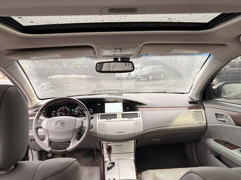 Used 2009 Toyota Avalon Limited FWD image 7