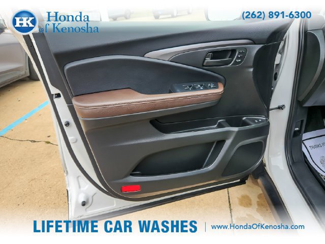 Certified 2024 Honda Passport EX-L image 16
