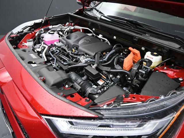 Used 2025 Toyota RAV4 SE w/ Weather & Moonroof Package image 6