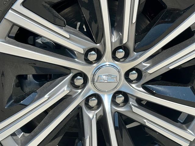 New 2025 Cadillac Lyriq Luxury image 25