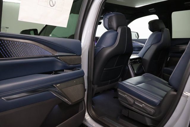 New 2026 Cadillac Escalade IQL Sport 2 w/ LPO, ONYX Package AWD/4WD image 26