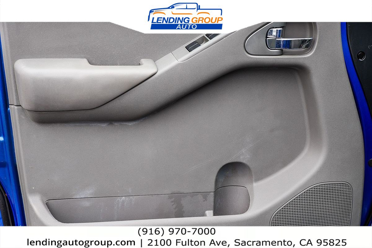 Used 2014 Nissan Frontier SV w/ SV Value Truck Package image 20