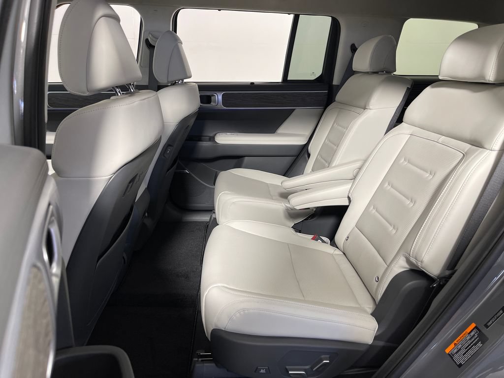 New 2026 Hyundai Santa Fe Calligraphy AWD/4WD image 13