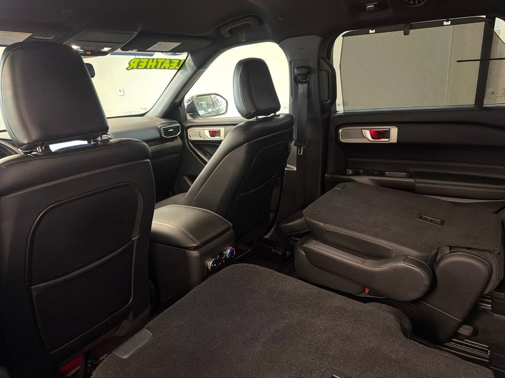 Certified 2020 Ford Explorer Limited w/ Hybrid Equipment Group 310A AWD/4WD image 70