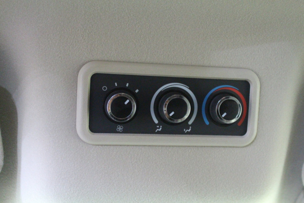 Used 2020 GMC Savana 3500 LT w/ LT Preferred Equipment Group image 14