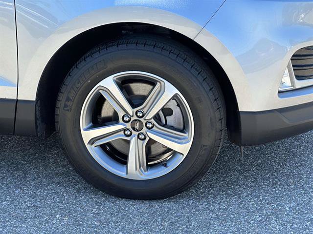 Used 2023 Ford Edge SEL AWD/4WD image 7