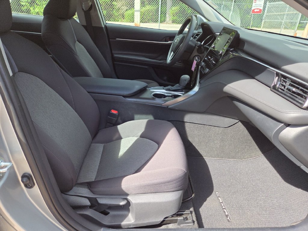 Certified 2021 Toyota Camry LE FWD image 14