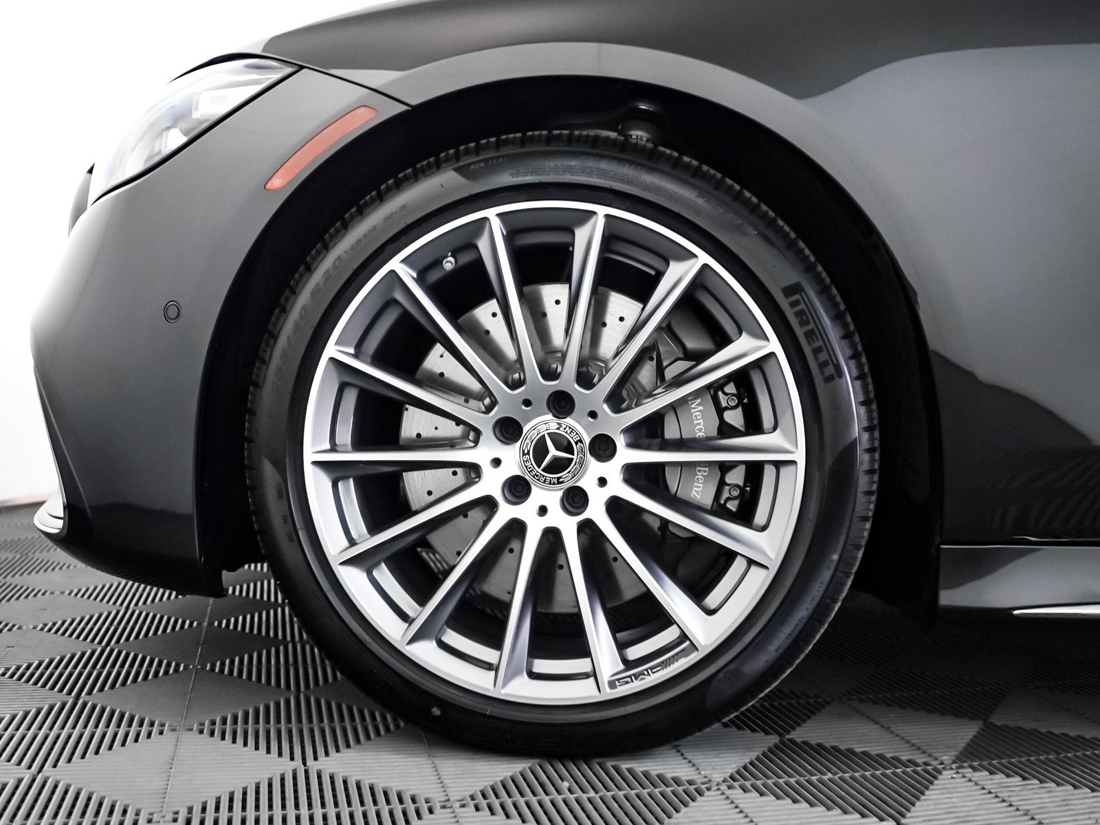 New 2026 Mercedes-Benz S 580 4MATIC Sedan image 4