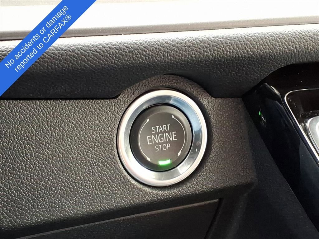 Used 2025 Chevrolet Traverse LT image 26