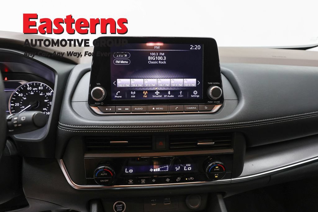 Used 2023 Nissan Rogue SV AWD/4WD image 11