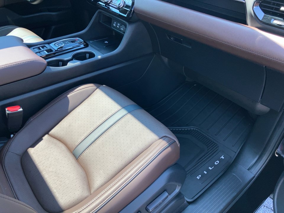 Certified 2023 Honda Pilot Elite image 32