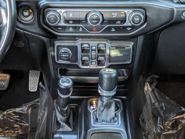 Used 2021 Jeep Gladiator Sport AWD/4WD image 19