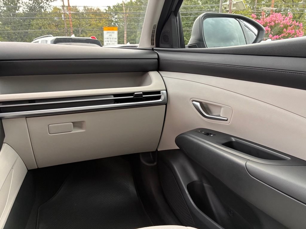 Used 2025 Hyundai Tucson SEL AWD/4WD image 39