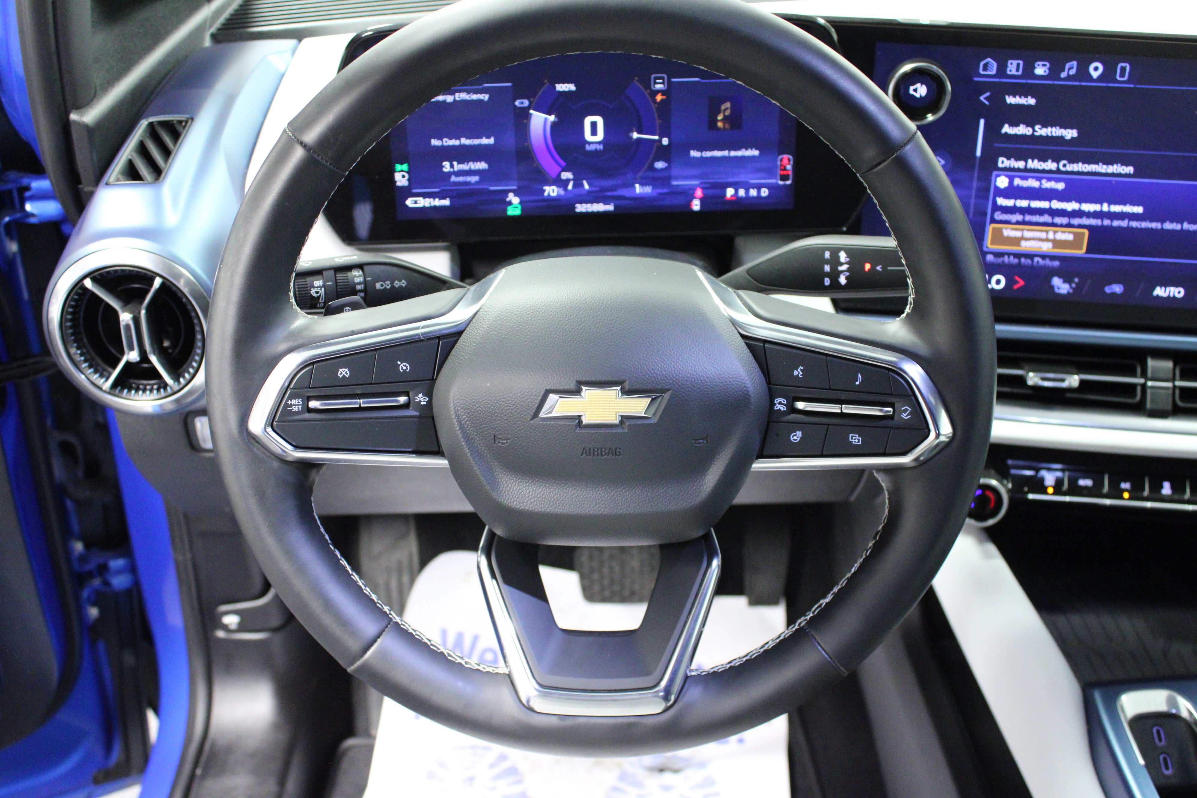 Used 2024 Chevrolet Equinox EV LT AWD/4WD image 17