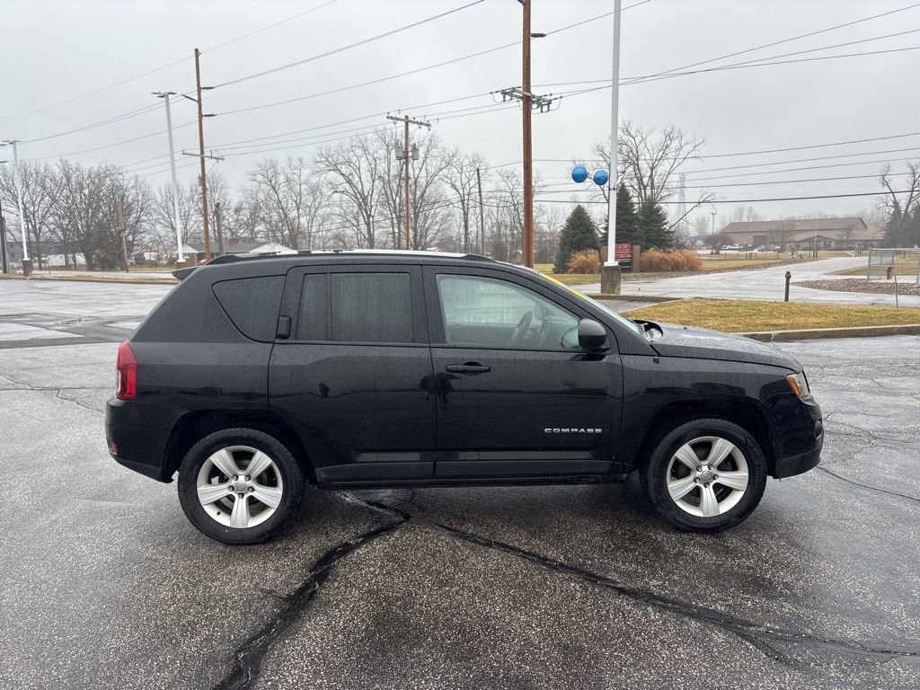 Used 2016 Jeep Compass Sport w/ Power Value Group image 4