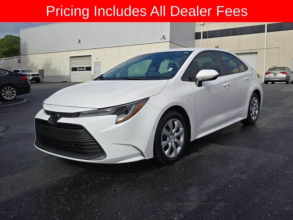 Used 2025 Toyota Corolla LE FWD image 7