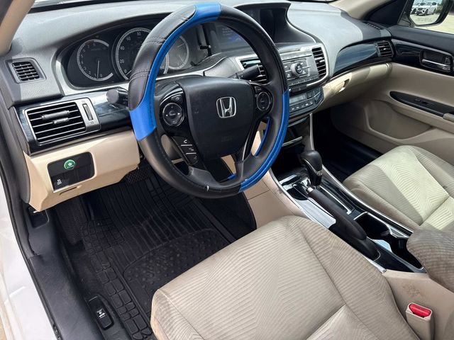 Used 2017 Honda Accord LX image 23
