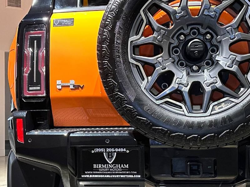 Used 2024 GMC Hummer EV 3X AWD/4WD image 17