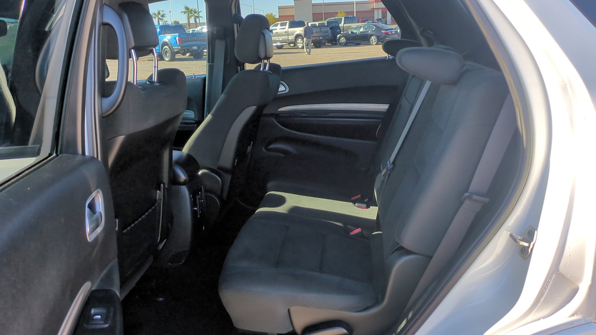 Used 2019 Dodge Durango SXT image 25