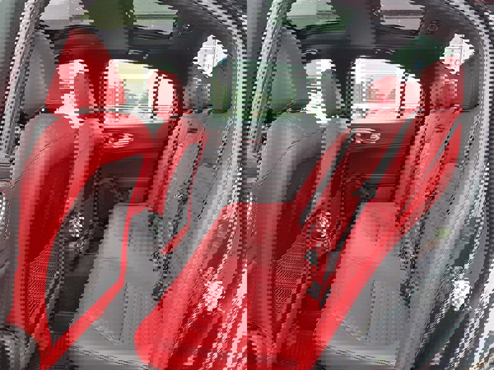 Used 2024 Alfa Romeo Giulia Ti w/ Performance Driving Package image 6