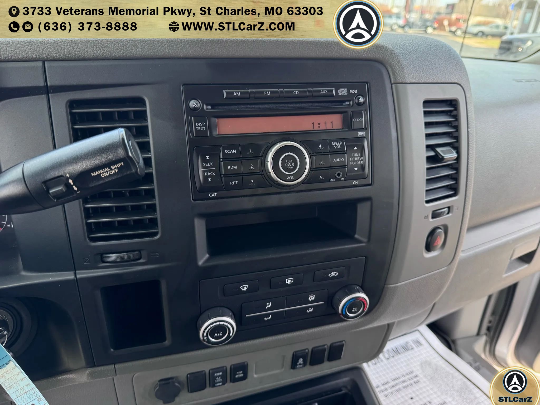 Used 2017 Nissan NV 3500 SV image 18