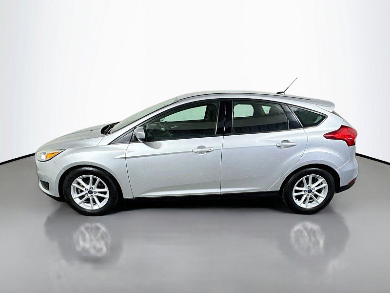 Used 2018 Ford Focus SE FWD image 4