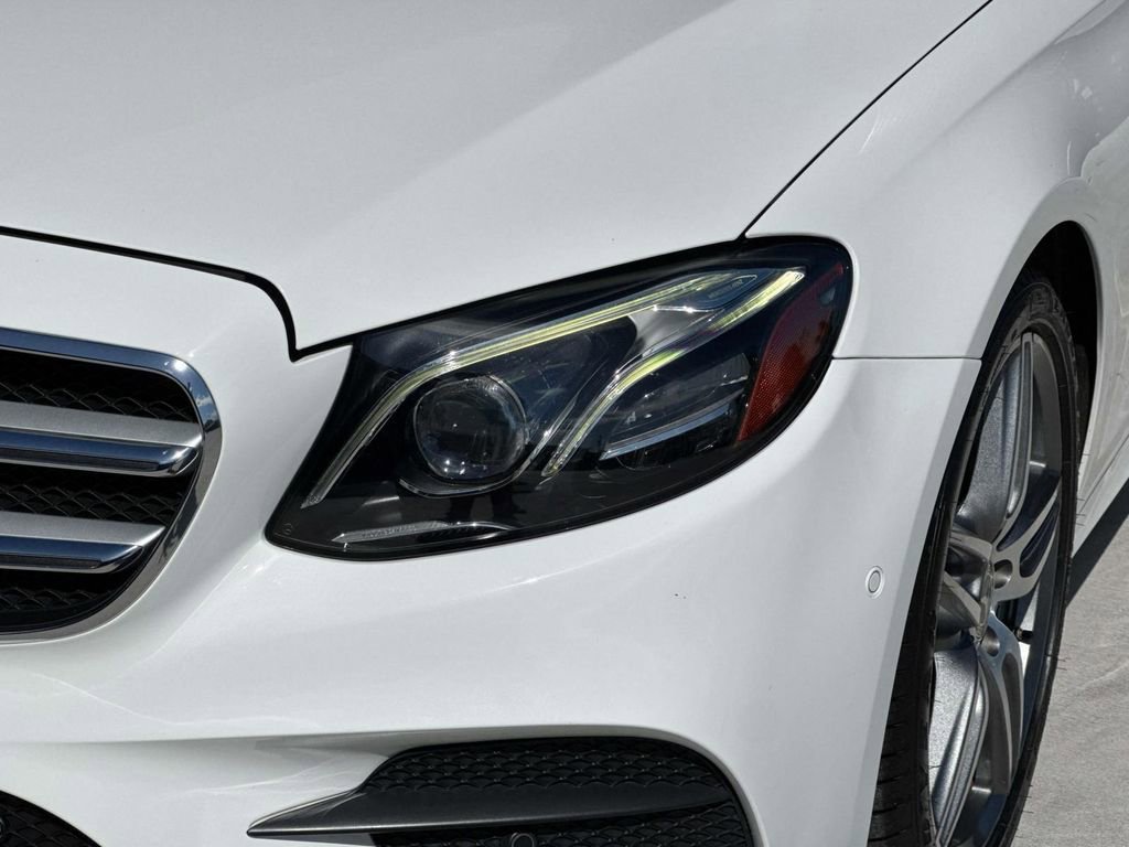 Used 2019 Mercedes-Benz E 300 image 7