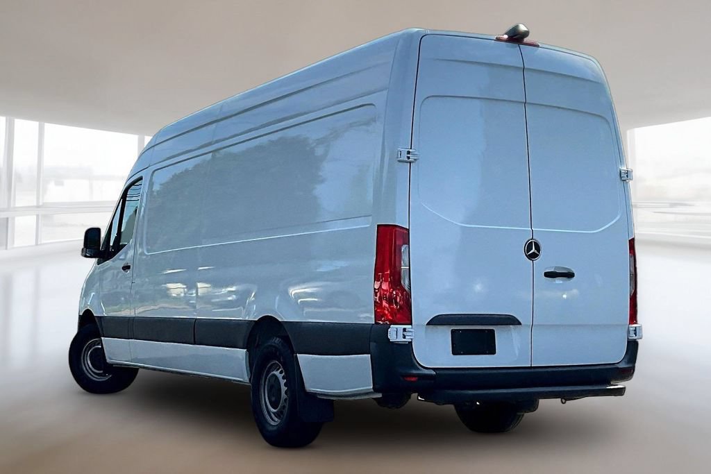 Used 2023 Mercedes-Benz Sprinter 2500 image 4