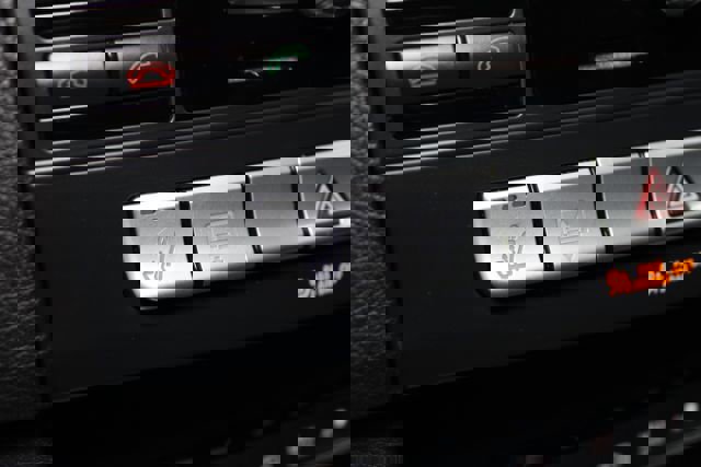 Used 2015 Mercedes-Benz E 350 4MATIC w/ Parking Assist Package image 19