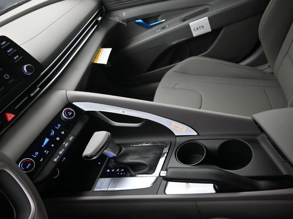 New 2025 Hyundai Elantra Sport image 19