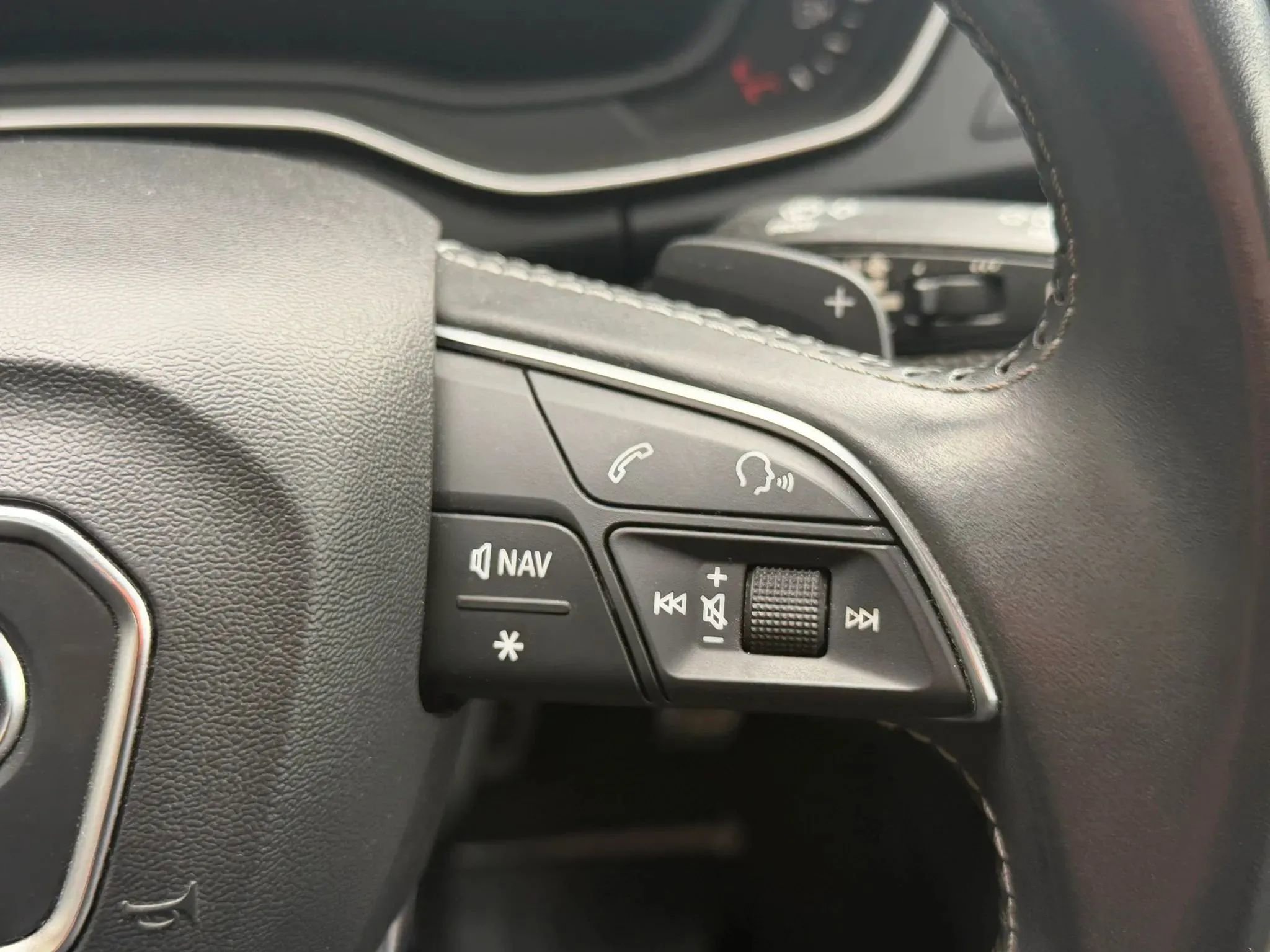 Used 2019 Audi SQ5 Premium Plus w/ Premium Plus Package AWD/4WD image 20