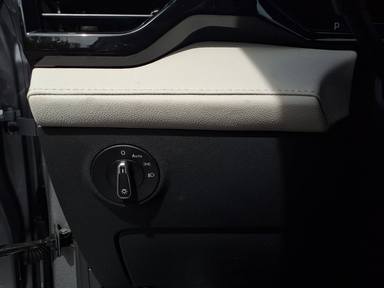 Certified 2025 Volkswagen Taos S image 14