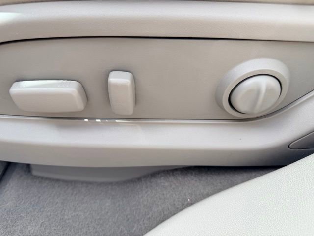 Used 2014 Buick Enclave Leather image 18