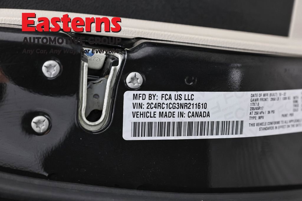 Used 2022 Chrysler Voyager LX FWD image 37