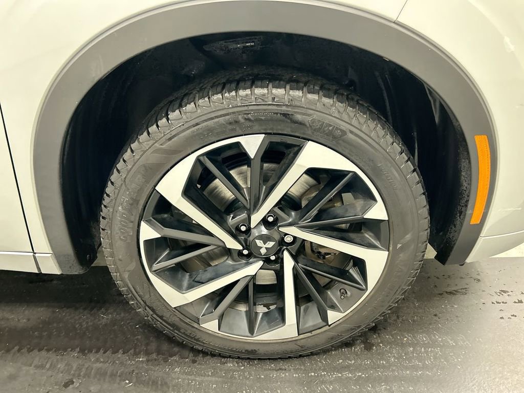 Used 2023 Mitsubishi Outlander SEL AWD/4WD image 8