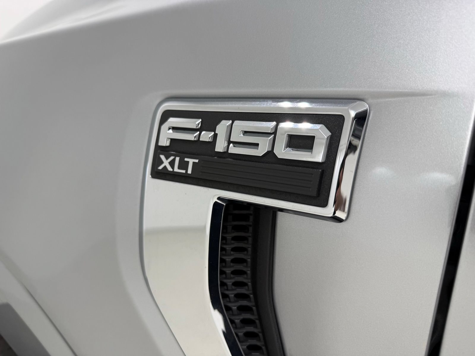 Used 2024 Ford F150 XLT w/ Equipment Group 302A MID AWD/4WD image 11
