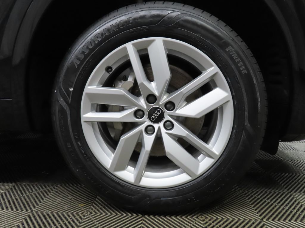 Used 2023 Audi Q5 2.0T Premium w/ Convenience Package AWD/4WD image 10
