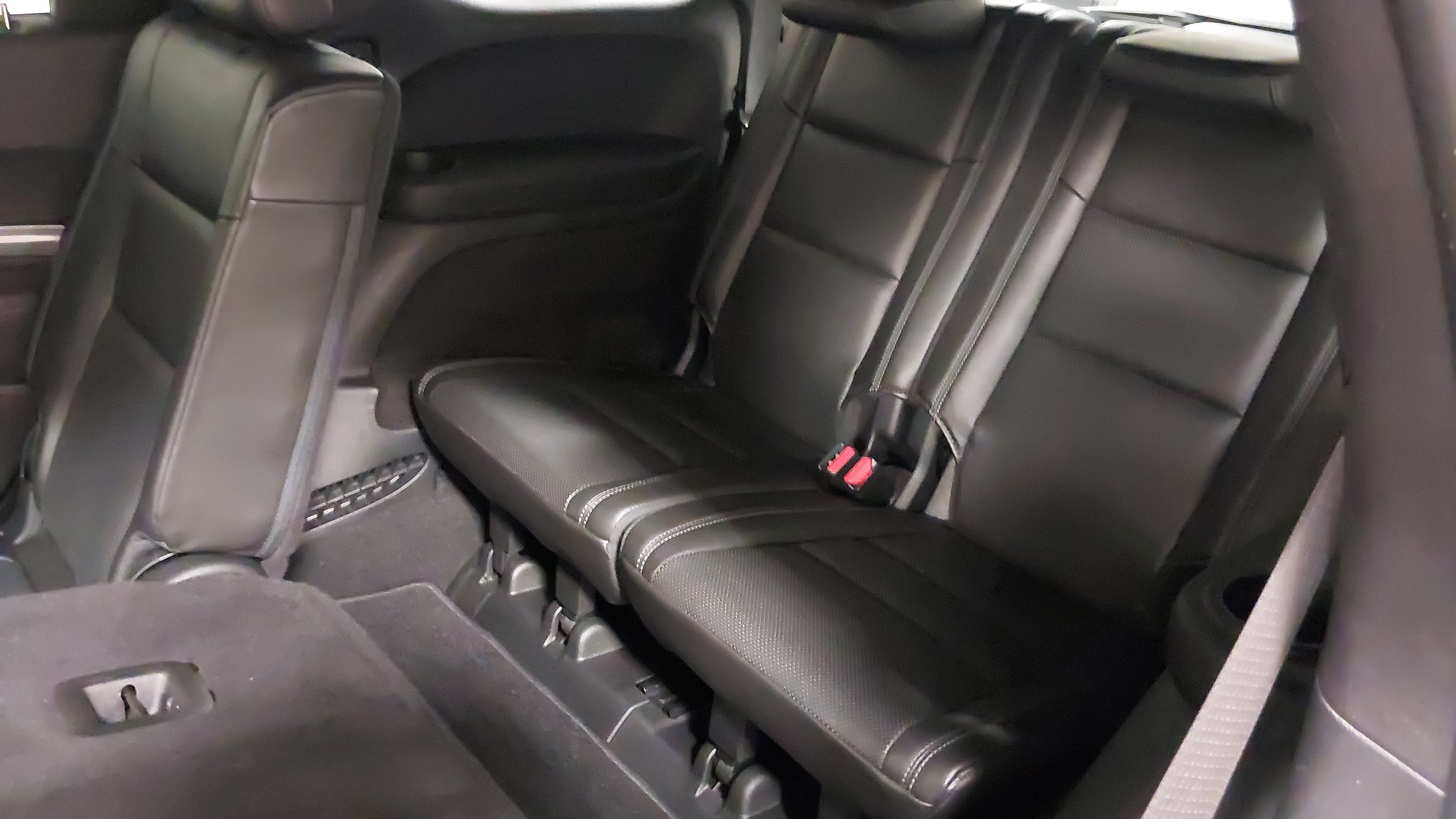 Used 2019 Dodge Durango R/T w/ Technology Group AWD/4WD image 39
